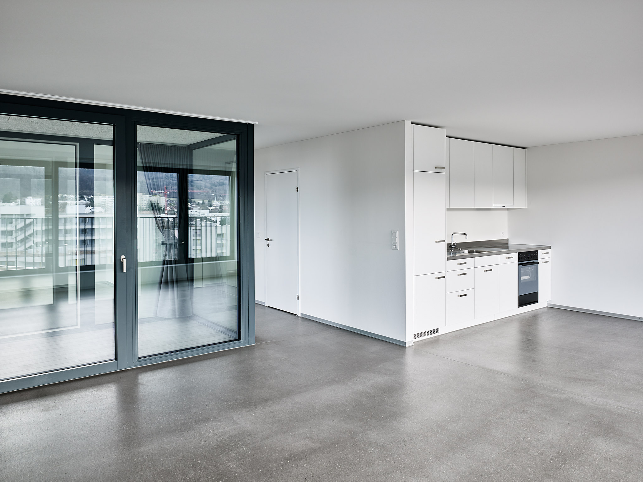 E17630 Alpa 063611 SCREEN